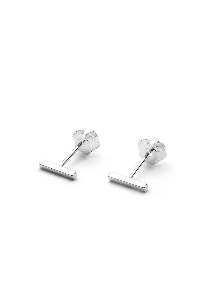 JUKSEREI LINIE EAR STUDS Zeitlich begrenztes Angebot
