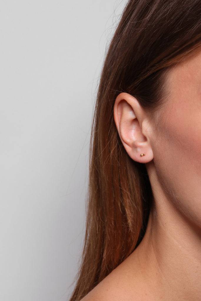 JUKSEREI POLLEN EAR STUDS Saisonale Angebote