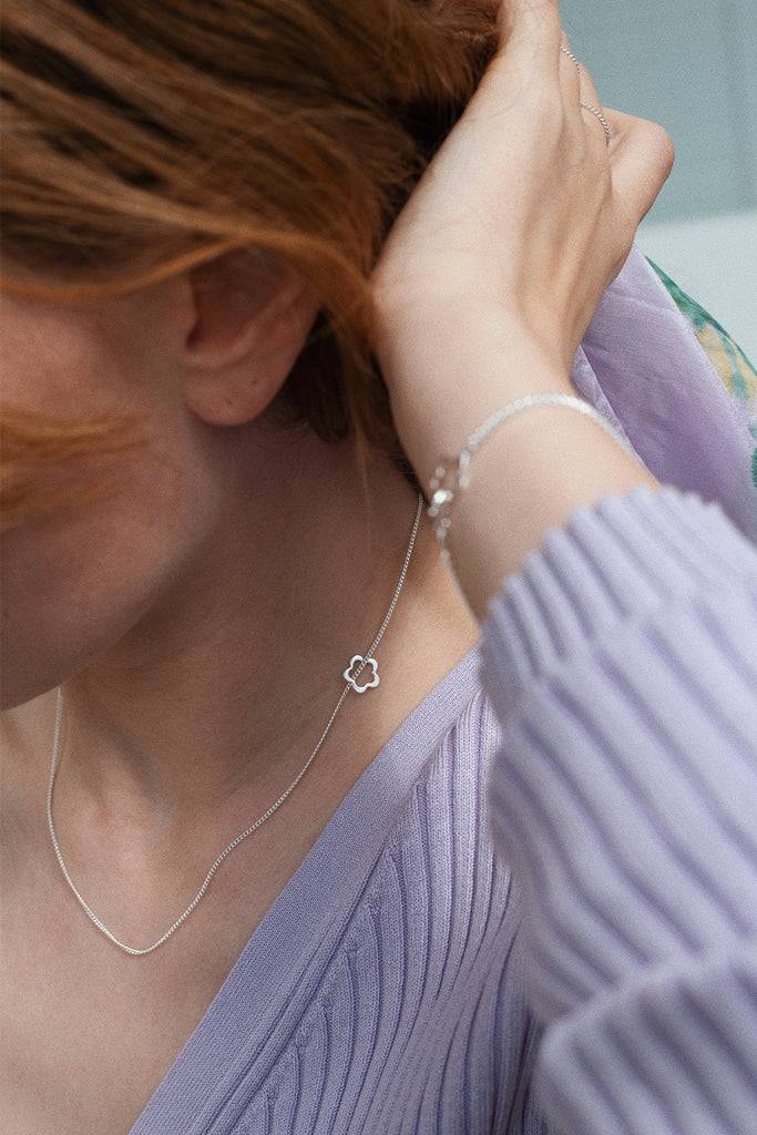 JUKSEREI FLYING FLOW NECKLACE Auslauf