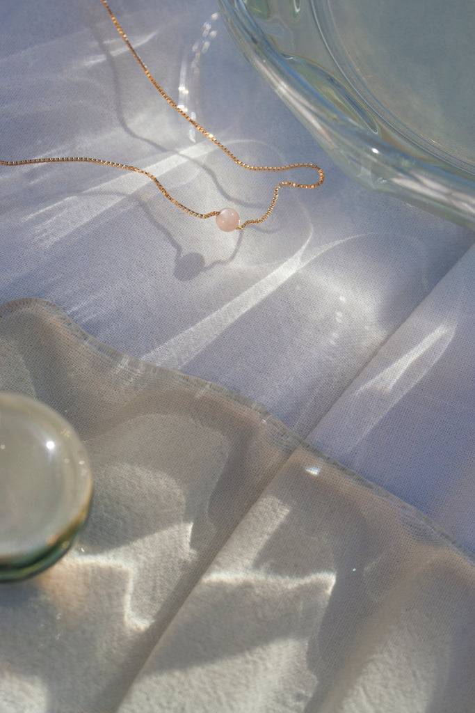 JUKSEREI BIRTHSTONE NECKLACE Blitzverkäufe