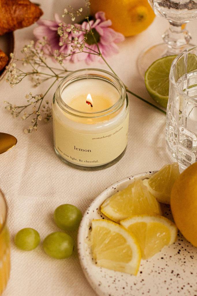 JUKSEREI LIMA · LEMON SCENTED SOY CANDLE Rabatt