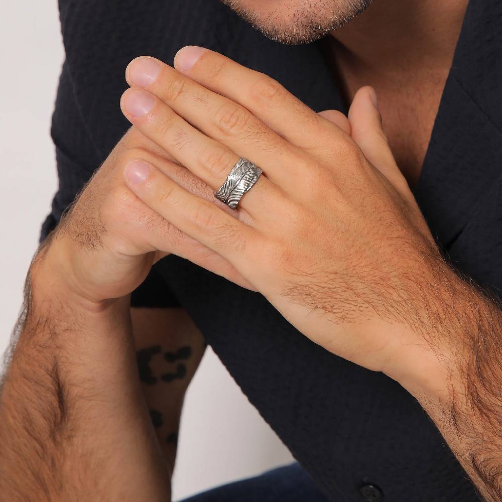 Kuzzoi Ring Feder Begrenzte Freigabe