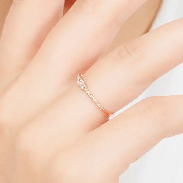 Leaf Jewelry Ring mit Diamanten, Tiny Baguette, 14K Rosegold Kauf eins, bekomm eins gratis