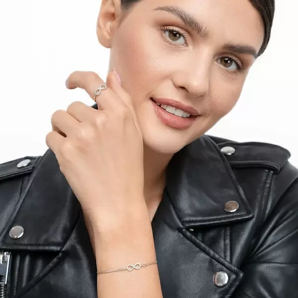 Leaf Jewelry Glücksbändchen Infinity mit Diamanten, 18 K Weißgold, Beige Letzte 2 Tage