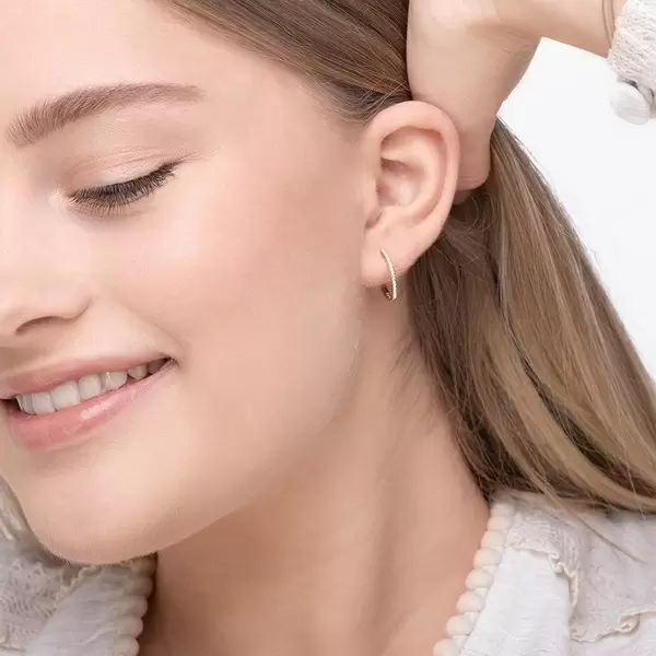 Leaf Jewelry Creole Circle S mit Diamanten, 15mm, 18 K Rosegold 50% Rabatt mit kostenlosem Versand