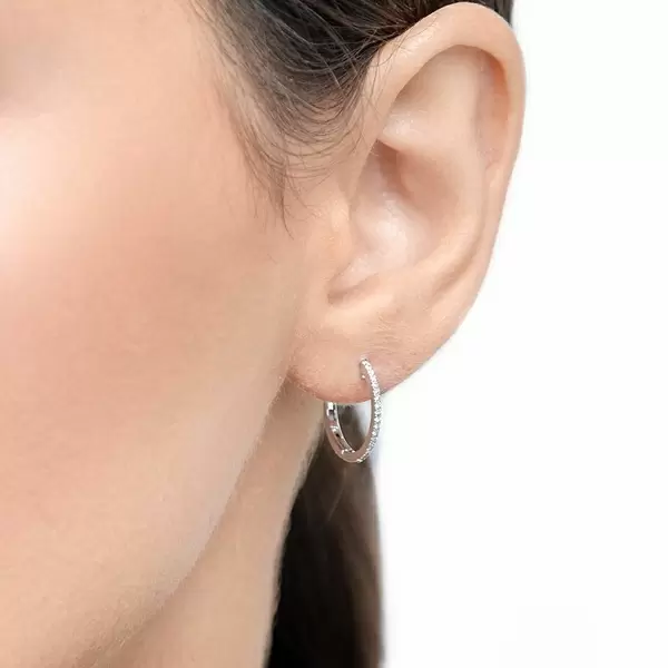 Leaf Jewelry Creole Circle S mit Diamanten, 15mm, 18 K Weißgold Black Friday Preise