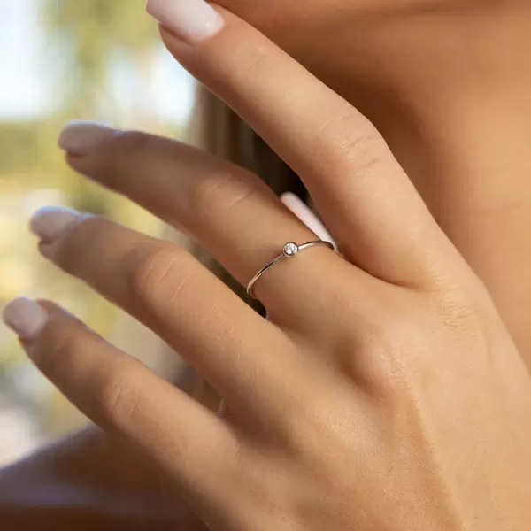 Leaf Jewelry Ring "my first diamond", 14 K Gelbgold zollfrei