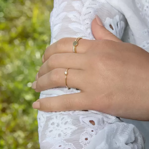 Leaf Jewelry Ring "my first diamond", 14 K Gelbgold zollfrei
