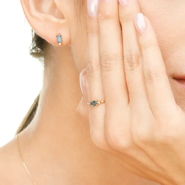 Leaf Jewelry Ohrstecker London Blue Topas, 14K Gelbgold Blitzverkäufe