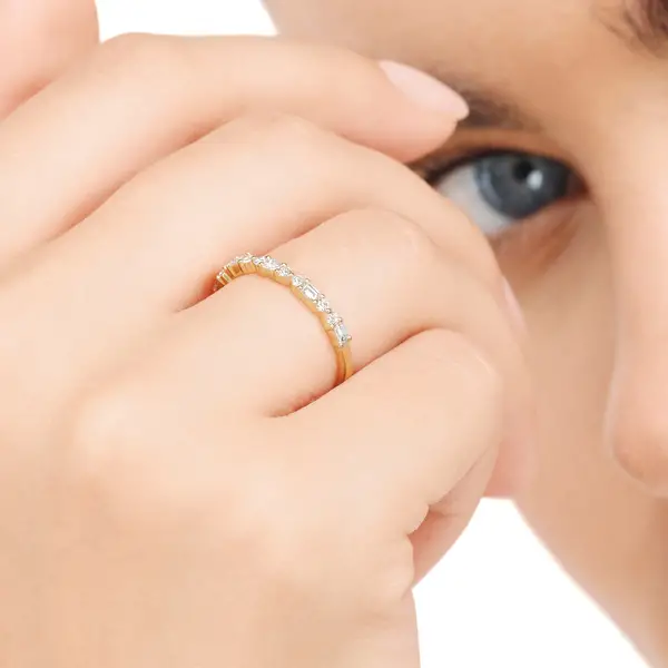Leaf Jewelry Ring mit Baguette Diamanten, 14K Gelbgold Vierteljährliche Förderung