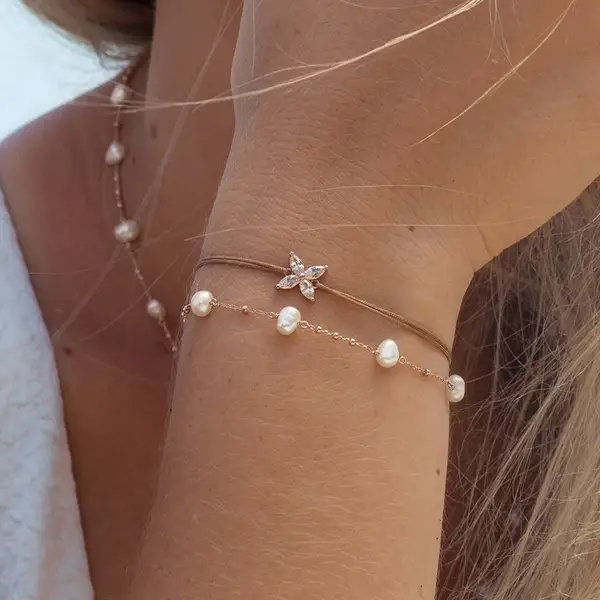 Leaf Jewelry Glücksbändchen Leaf Flower, 18 K Rosegold vergoldet, Beige Günstiger Verkauf