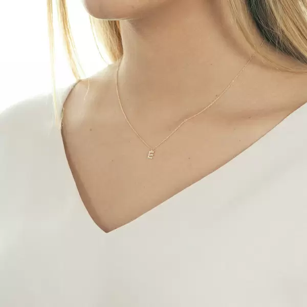 Leaf Jewelry Halskette Letter "E", 14 K Rosegold mit Diamanten Kostenloser Versand international