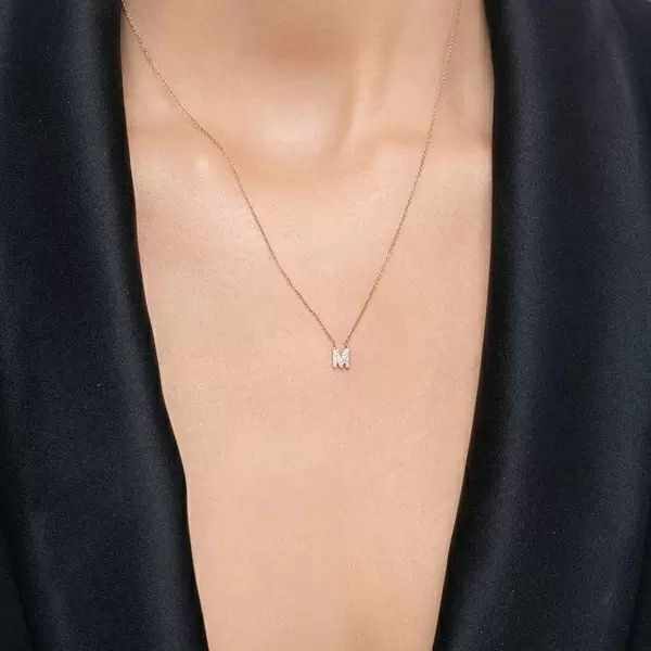 Leaf Jewelry Halskette Letter "M", 14 K Rosegold mit Diamanten Speichern exportieren