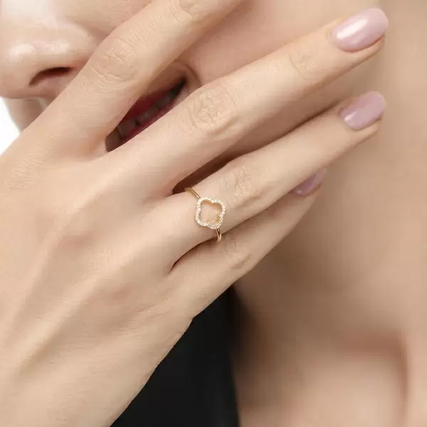 Leaf Jewelry Ring Kleeblatt mit Diamanten, 18 K Gelbgold Flash Sale