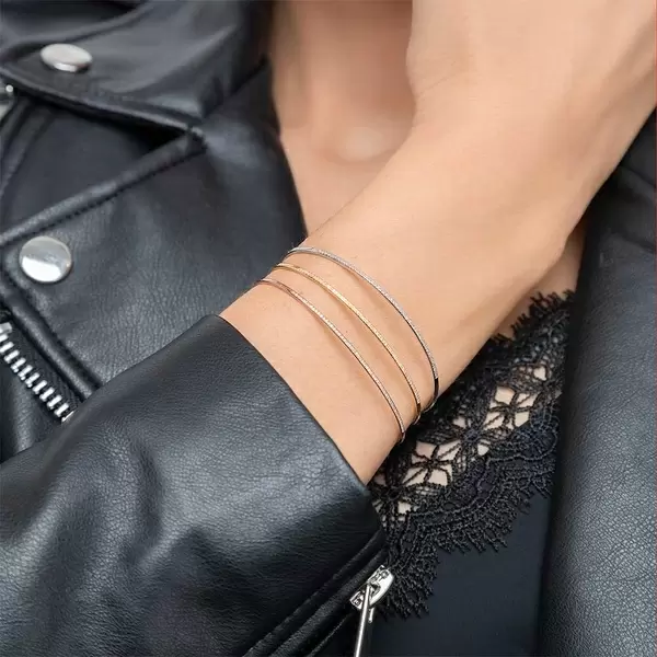 Leaf Jewelry Armreif Circle mit Diamanten, 18 K Rosegold Black Friday Preise
