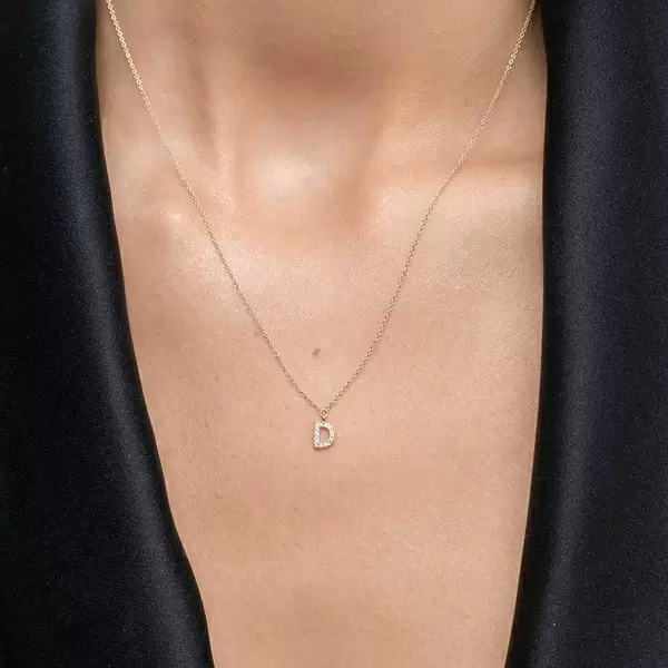 Leaf Jewelry Halskette Letter "D", 14 K Rosegold mit Diamanten Neueste Mode