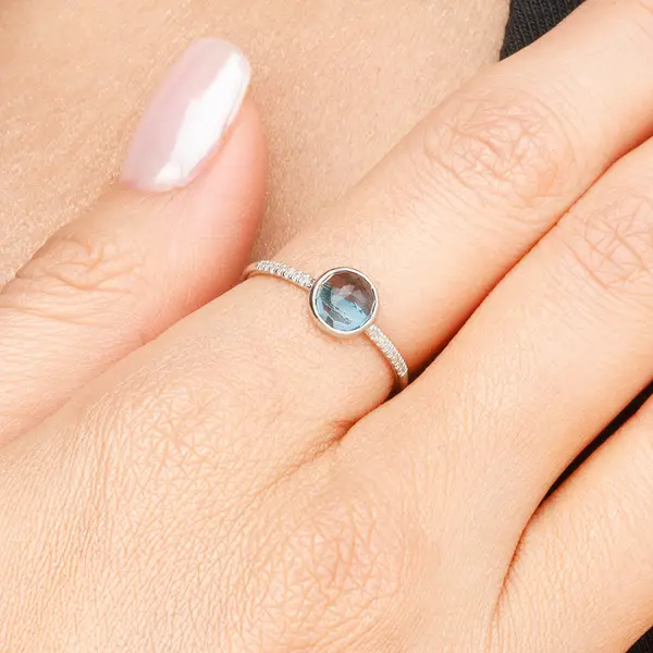 Leaf Jewelry Ring Blue Topas mit Diamanten, 14K Weißgold Super Sparpreis
