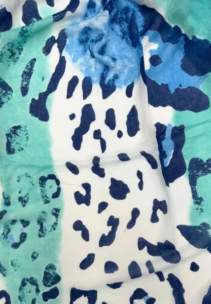 Leslii Schal Leo Look in Blau Türkis Zeitlich begrenztes Angebot
