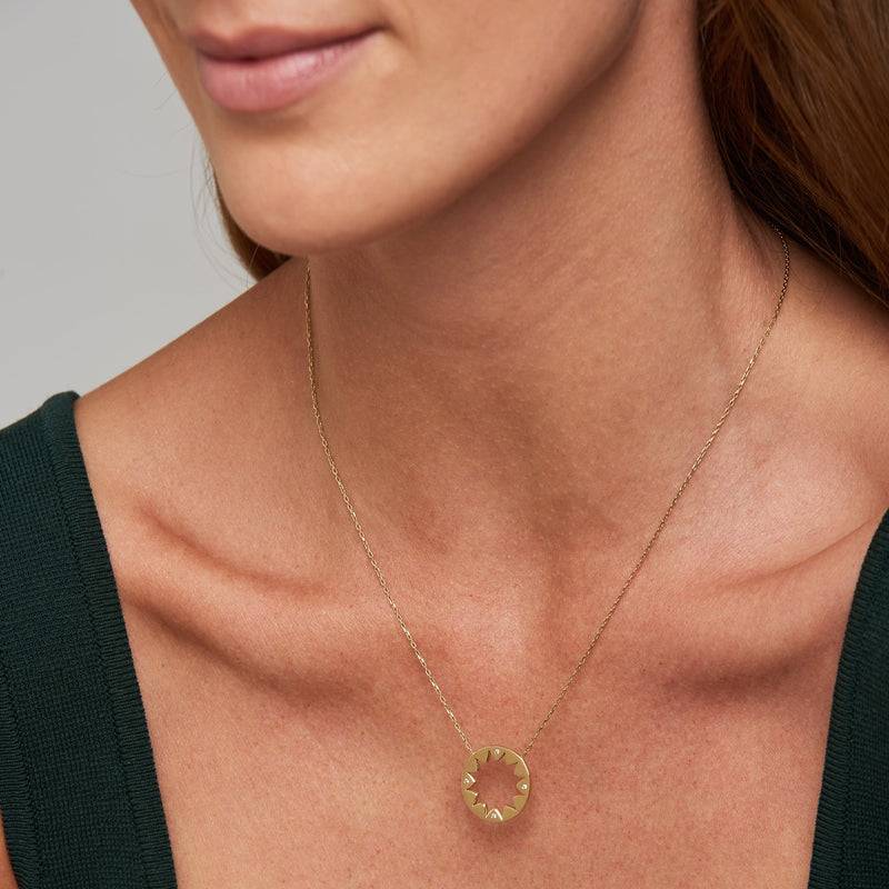 Mosuo Jewellery Sonnen Diamant Anhängerkette Bis zu 60% Rabatt