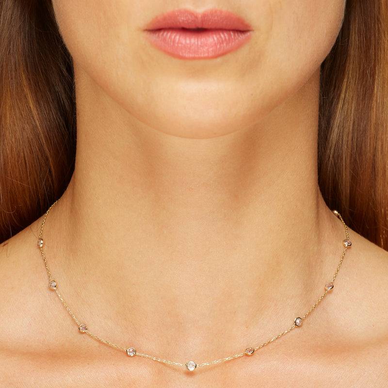 Mosuo Jewellery Halskette mit Steinen Kostenloser Versand international