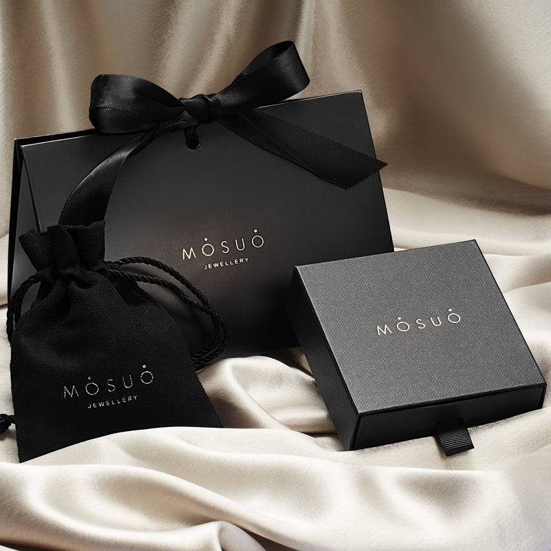Mosuo Jewellery Diamant Buchstaben Halskette “A” - Vermeil Auslauf