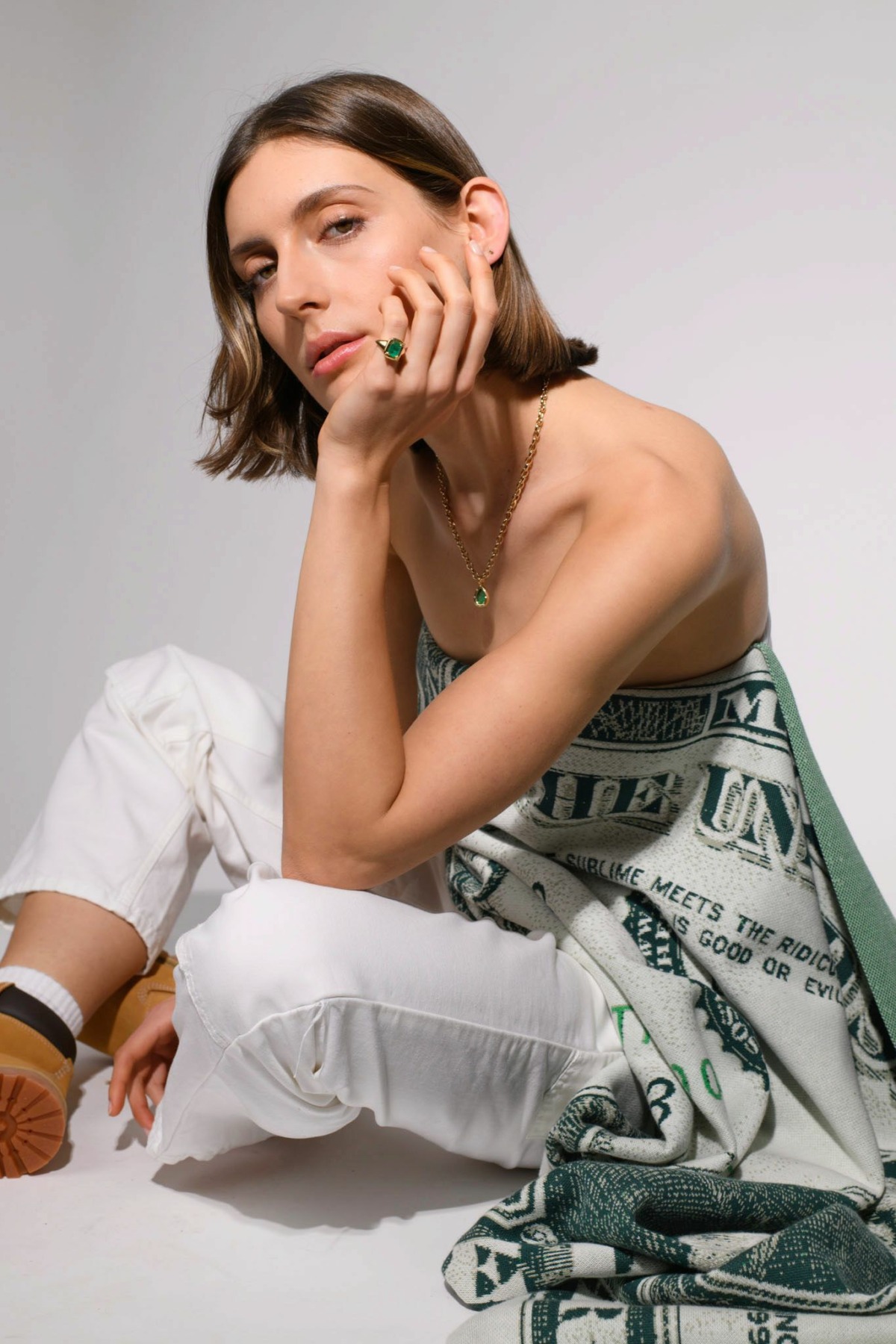 Nina Kastens F*CK Ring Emerald 2025