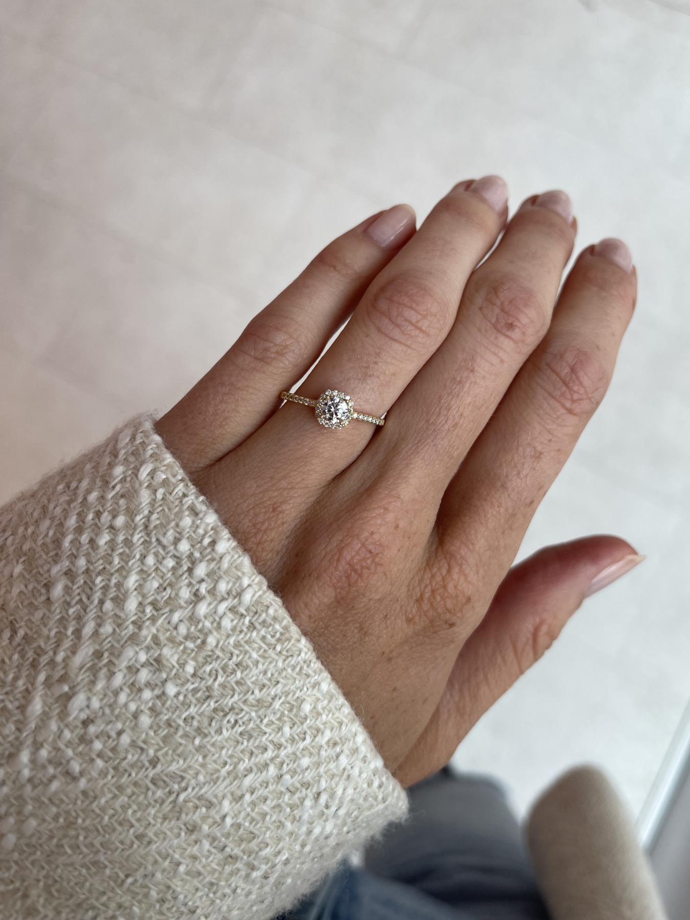 Nina Kastens Halo Diamond Ring Fabrikverkauf