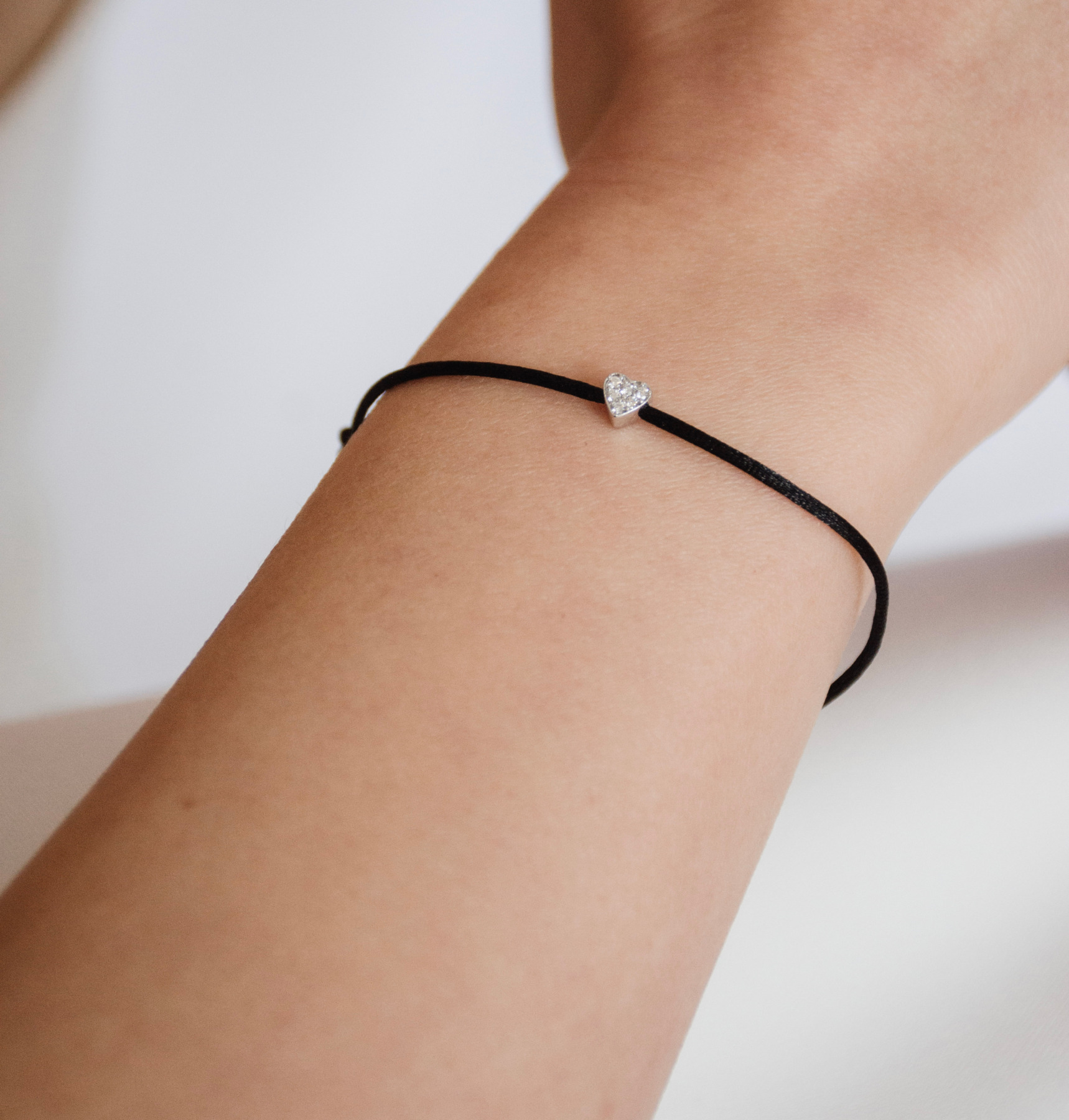 Nina Kastens Diamond Heart Bracelet Black Nur für heute