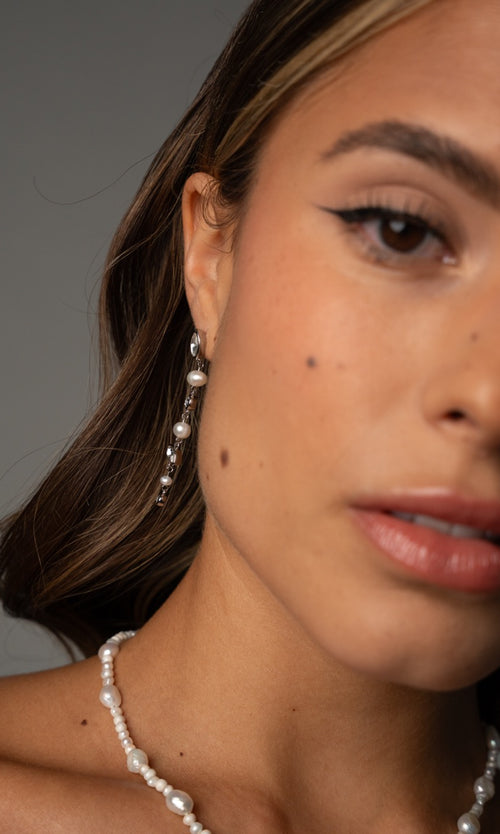 Paul Valentine Adorn Earrings 50% Rabatt mit kostenlosem Versand