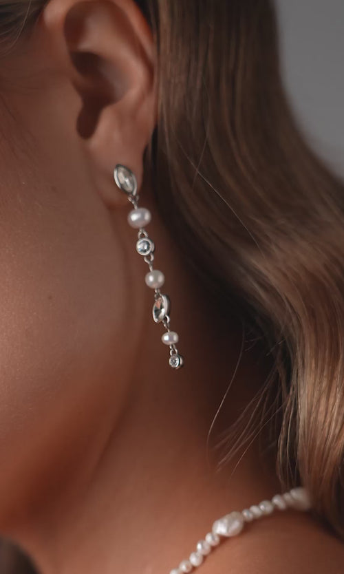Paul Valentine Adorn Earrings 50% Rabatt mit kostenlosem Versand