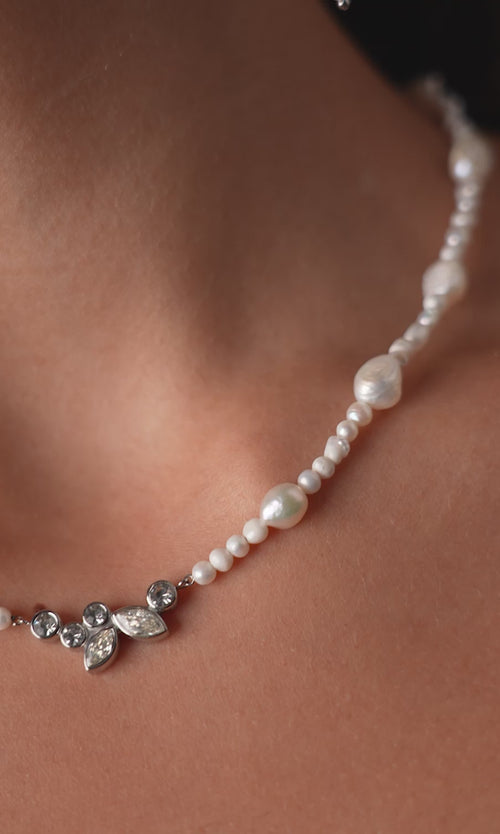 Paul Valentine Adorn Necklace Kostenloser Versand international
