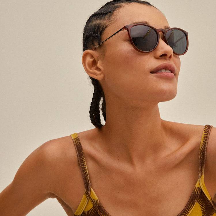 Pilgrim VANILLE Sonnenbrille Dunkelbraun/Gold Bis zu 50% Rabatt