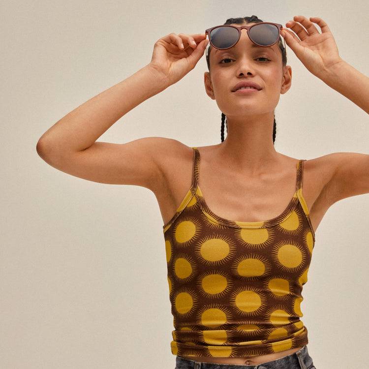 Pilgrim VANILLE Sonnenbrille Dunkelbraun/Gold Bis zu 50% Rabatt