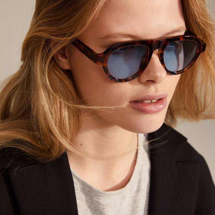 Pilgrim YARIL Recycelte Sonnenbrille Schildpatt-Braun Exklusive Angebote