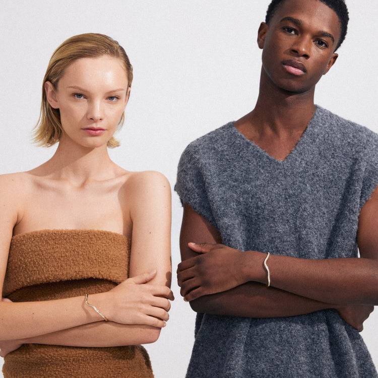 Pilgrim TRUE recycelter, gewellter Armreif vergoldet Neueste Mode