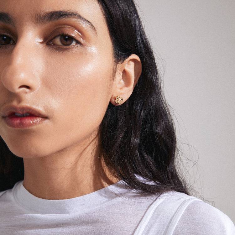 Pilgrim INAYA recycelte Ohrringe vergoldet Neueste Mode