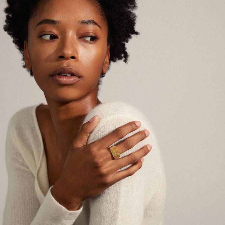 Pilgrim JEMMA Ring mit viereckigem Siegel, vergoldet Limitierter Zeitrabatt