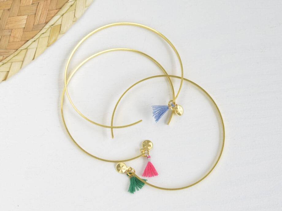 Renna Deluxe Armreif in Gold, Goldarmreif mit niedlicher Tassel im Boho-Stil zollfrei