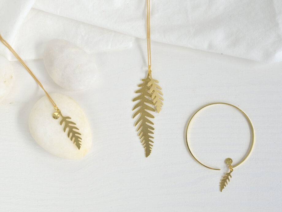Renna Deluxe Lange goldene Kette mit Farn Begrenztes Angebot
