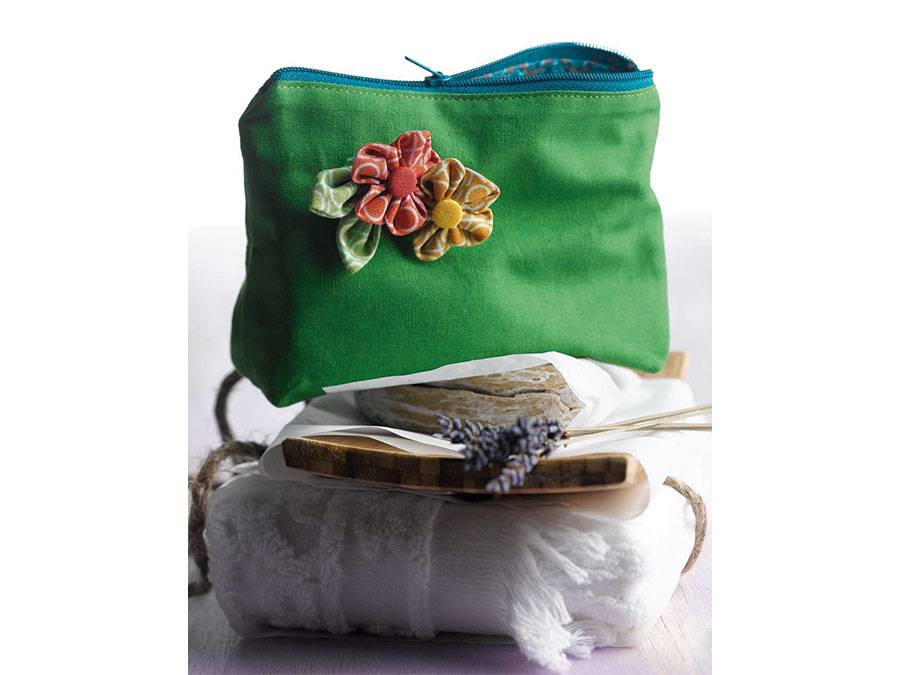 Renna Deluxe KANZASHI – Japanischer Haarschmuck und andere Kleinigkeiten aus Stoff, Kreativbuch Letzter Tag