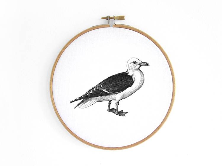 Renna Deluxe Möwe _ Bild im Stickrahmen Schlussverkauf