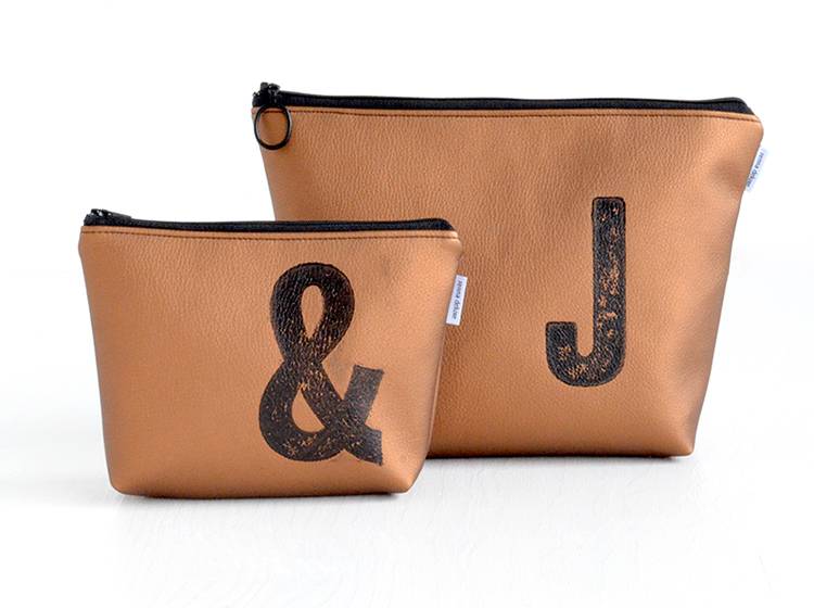 Renna Deluxe Kosmetiktasche Metallic BRONZE mit Buchstabe / vegan Räumungsverkauf