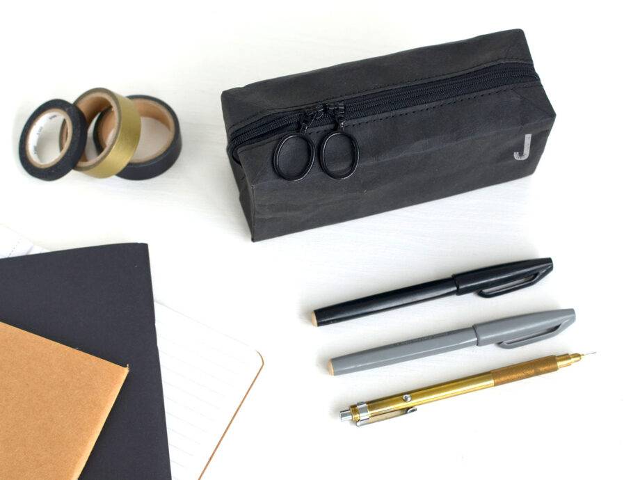 Renna Deluxe Federmäppchen mit Monogramm personalisiert in Schwarz Zeitbegrenzte Promotion