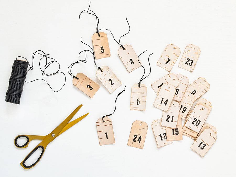 Renna Deluxe Adventskalender Zahlen Anhänger aus Birkenrinde Top Angebot