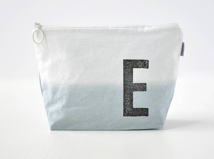 Renna Deluxe Kulturtasche GRAU mit Monogramm personalisiert Letzter Tag