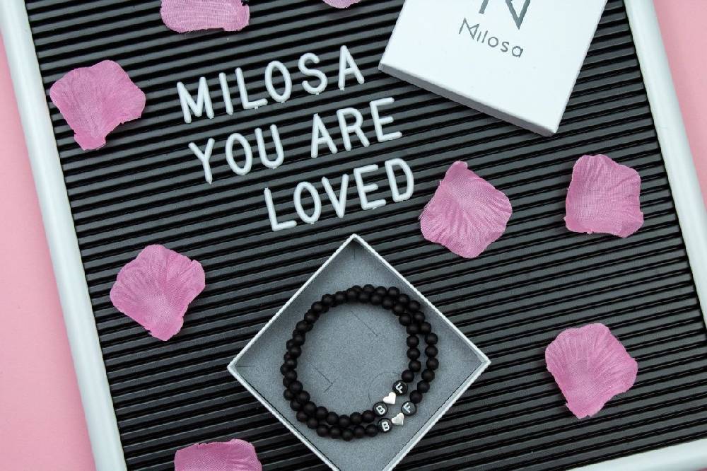 Sadingo Partnerarmband-Set aus schwarzen Acrylperlen Großer Ausverkauf