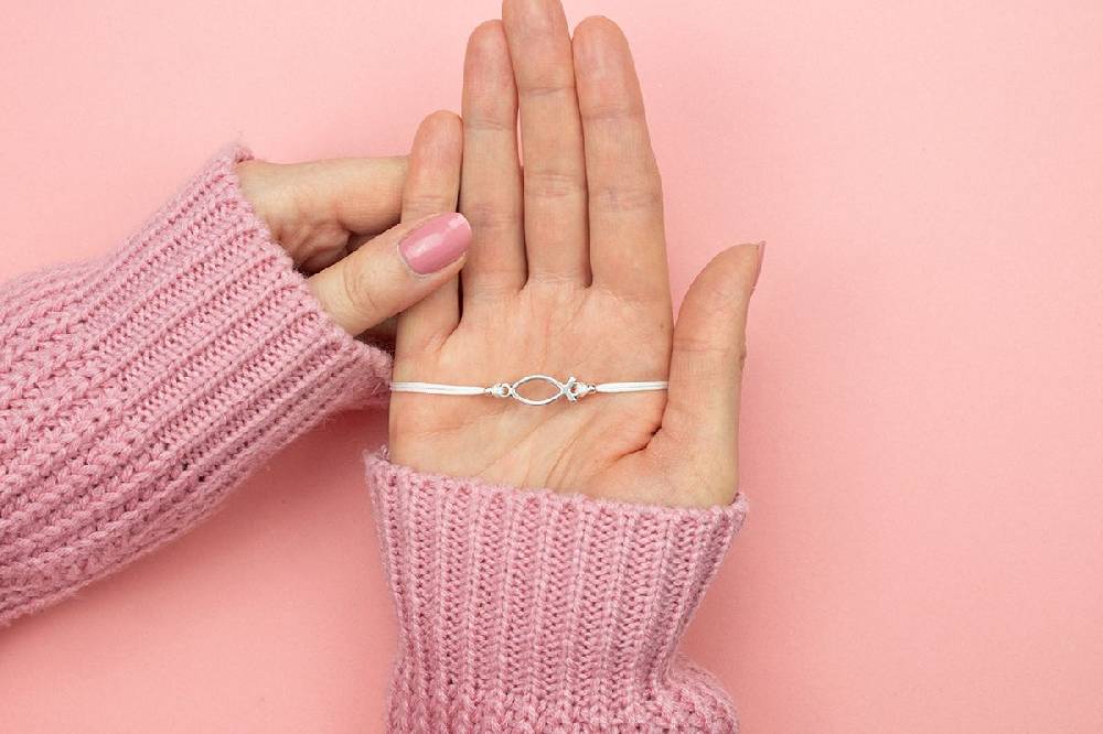 Sadingo Armband weiß für Mädchen (größenverstellbar) Ichthys Fisch Exklusive Angebote