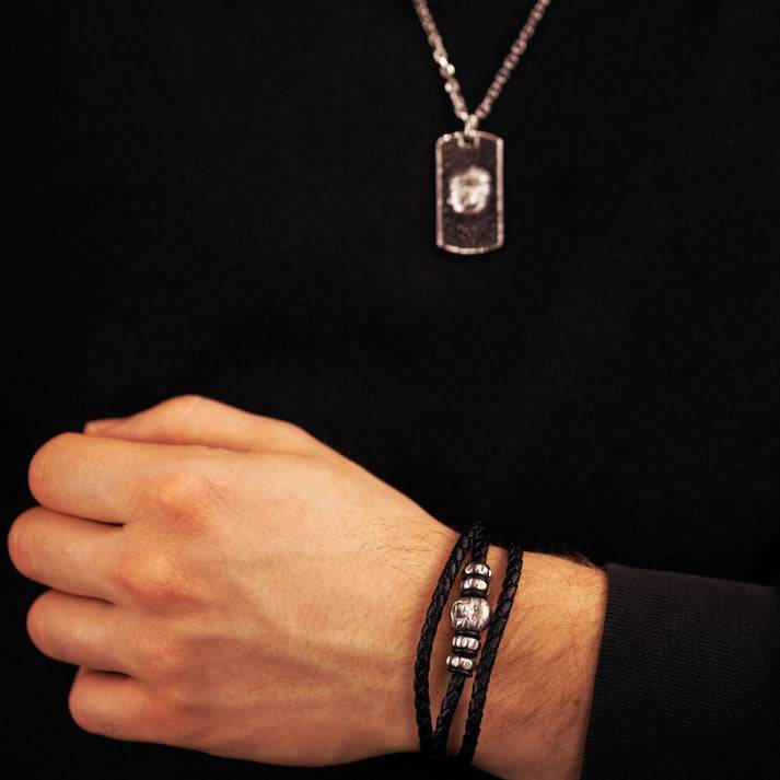 Save Brave Dreifach gewickeltes Lederarmband Titus mit silberfarbenen Gorillakopf Günstig kaufen
