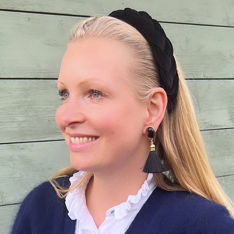 SchwesterSchwester Schwarze Ohrringe als Ohrstecker in Schildpattoptik mit schwarzer Quaste von AmuseToi Im Verkauf
