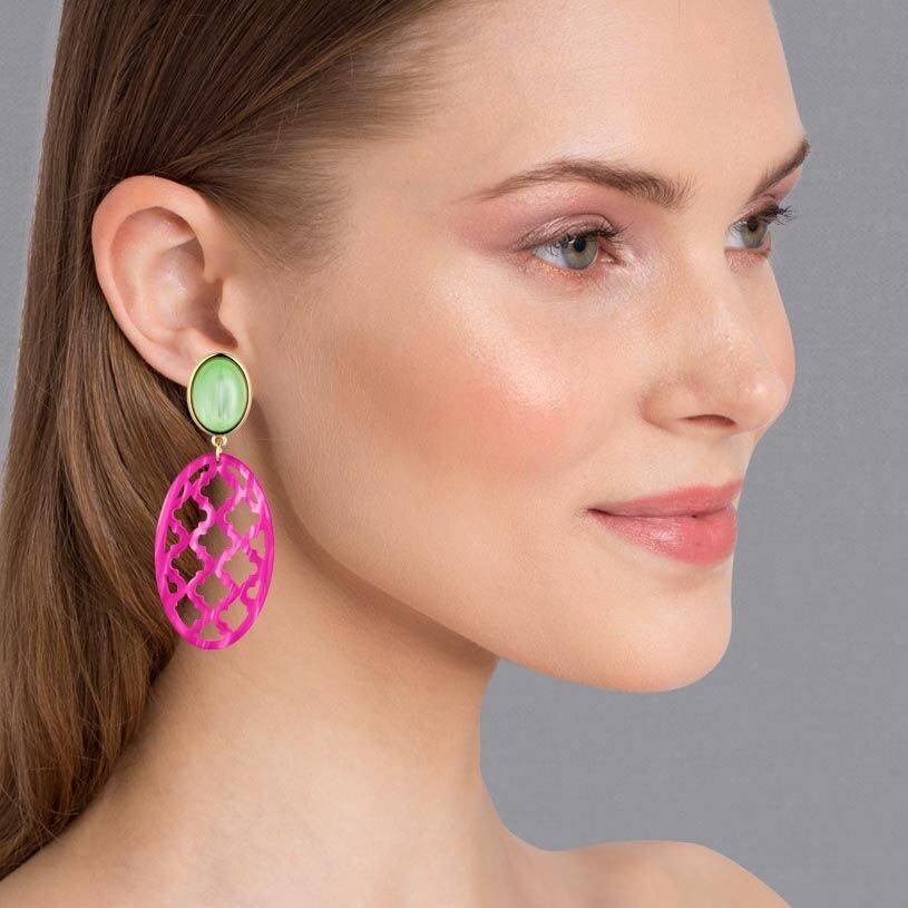 SchwesterSchwester Vergoldete Ohrstecker in wunderschönem Hellgrün mit Oval in Pink im Marrakesch-Stil Sonderangebote